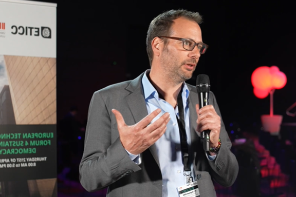 Raphael Kies Image retournée